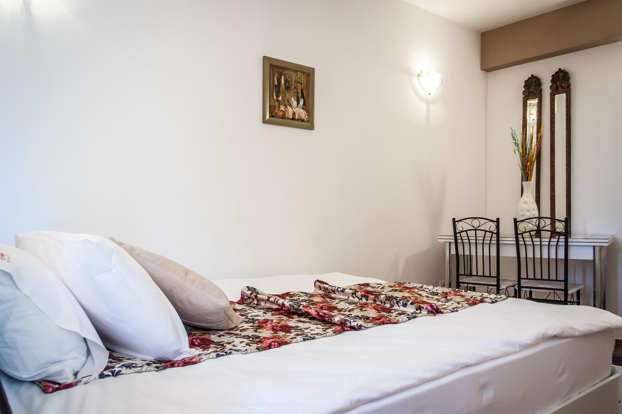 Cleopatra Residence Iasi Eksteriør bilde
