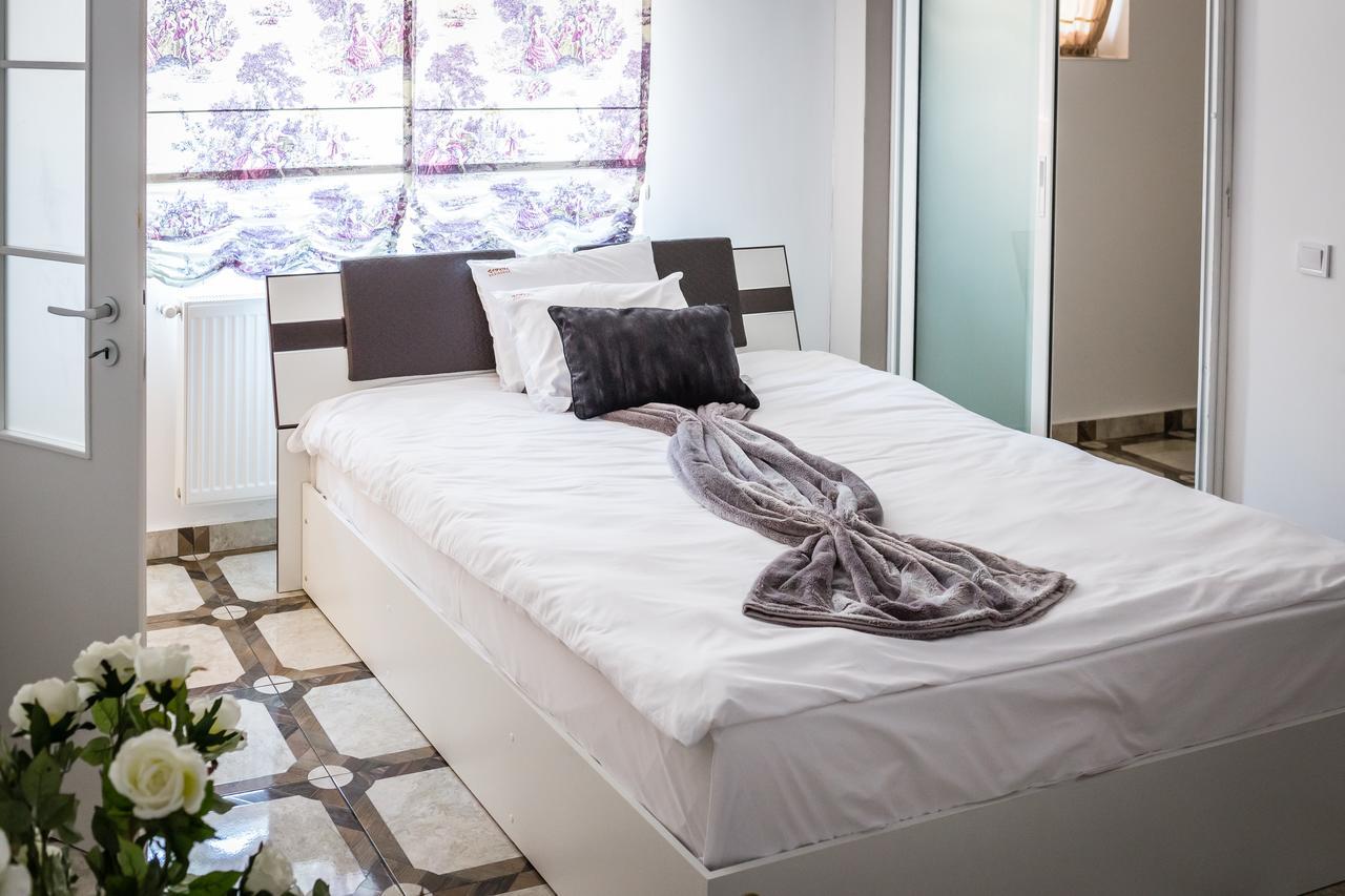 Cleopatra Residence Iasi Eksteriør bilde